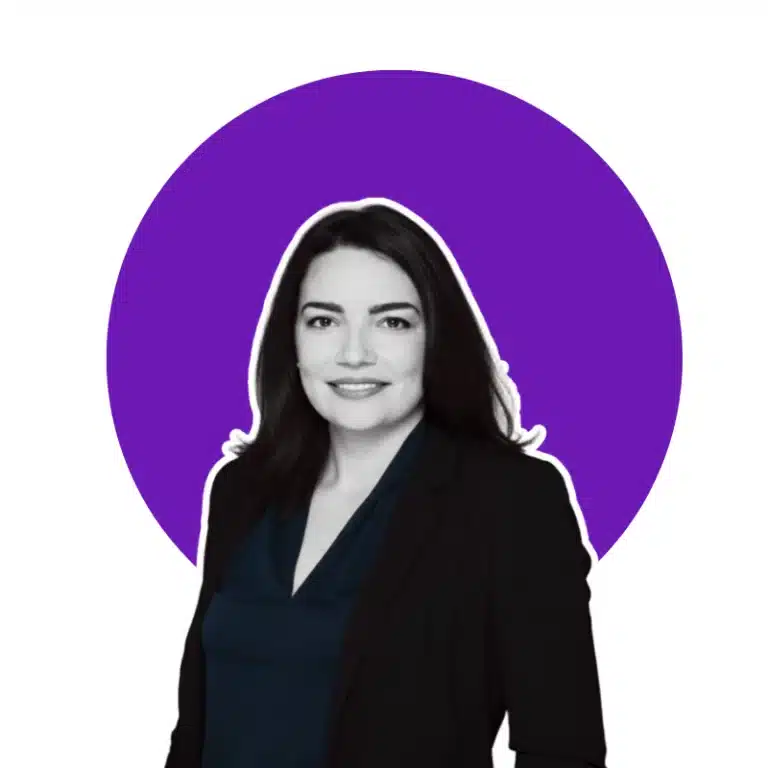 photographie noir et blanc de Myriam Petrucci freelance en marketing digital sur Genève